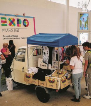 Copertina di Expo, Gara fatta coi piedi In ritardo tutti i gadget