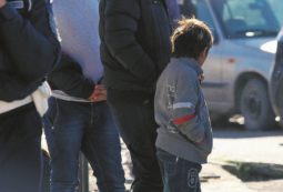 Copertina di Il Salvini che è in noi: sputare a un bimbo  Rom