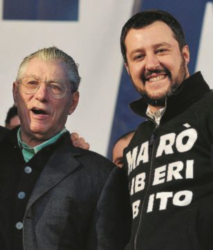 Pontida, l’addio del Senatur e Salvini cerca dei professori