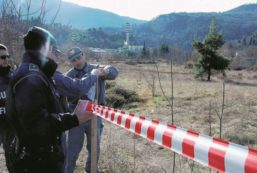 Copertina di Perché non avete chiesto  i danni alla Edison? Cinque domande a Renzi