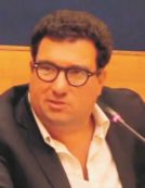 Copertina di Ignazio a pezzi, ma niente rimpasto