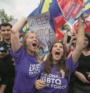 Obama e il regalo supremo. Gli Usa vanno a nozze, gay