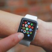 Copertina di Non voglio essere monitorato, ma inventarmi sempre la vita