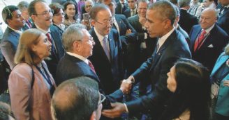 Copertina di La bandiera Usa sul Malecon aspetta il Papa