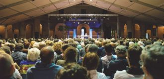 Copertina di Pericolo! Presentazione  di libri in corso