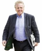 Copertina di “Tsipras e Syriza nazionalisti: solo il Sì può salvare Atene”