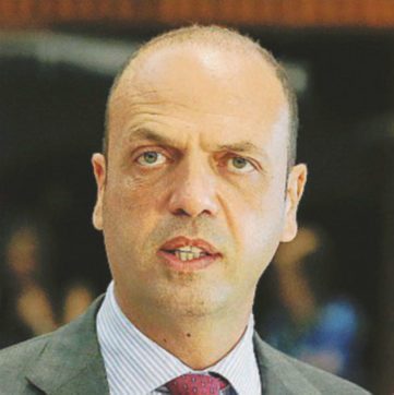 Angelino sbraca  e addio indagini