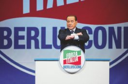 Copertina di L’Italia è il paese che pago: le ragazze assediano Papi