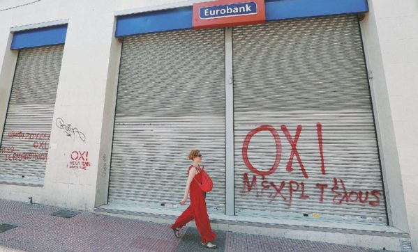 Copertina di Referendum, ad Atene  si va a votare con l’euro pensando già alla dracma