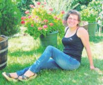 Copertina di Elena, la morte della donna che sfuggì alla rieducazione