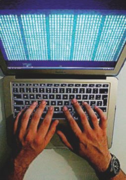 Già 300 le vittime del virus Cryptolocker che ruba i dati del pc