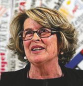 Copertina di Bonsanti: “Il governo non ha più credibilità”