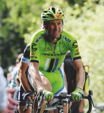 Copertina di Il dramma di Ivan Basso: “Lascio il Tour, ho il cancro”