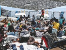 Copertina di “L’insulina a mare”  E la bimba diabetica è morta sul barcone