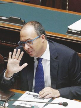 Faraone si prepara per sostituire Re Saro