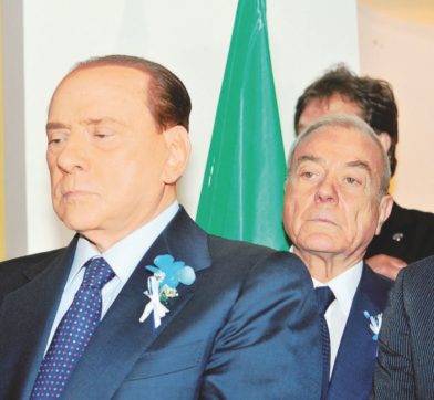 Copertina di Letta, c’è chi  indossa  lo smoking come noi la vestaglia da casa