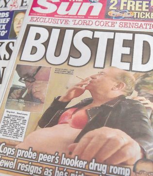 Lord Cocaina si dimette “Scusate per l’imbarazzo”