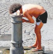 Copertina di Roma, città eternamente senza nessun decoro