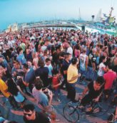 Copertina di Ma allora chiudiamo anche tutti i giardinetti