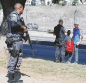 Copertina di Rio, la polizia ammazza a ritmo di samba