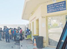 Copertina di Ventimiglia, polizia italiana contro i francesi