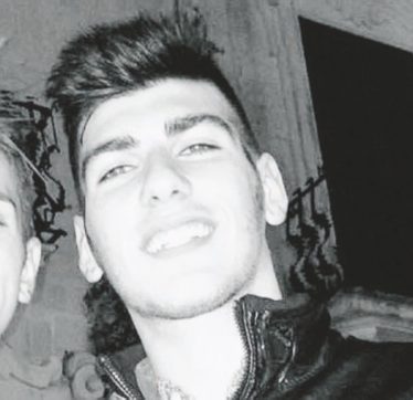 L’amica: “Ero in discoteca con Lorenzo Ho rifiutato la bottiglia, lui ha bevuto”