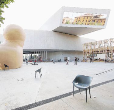 Copertina di Piove, Museo Ladro. MAXXI, altra figuraccia