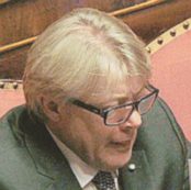 Copertina di “Lei non sa chi sono io”:  ultima scusa del senatore