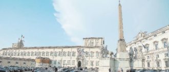 Copertina di Le case blu del Quirinale per  autisti ed elettricisti