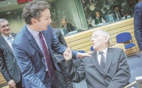 Copertina di La capriola dell’Ue: ora tifa per Alexis e l’inciucio pro Troika