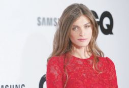 Copertina di “Dopo Venezia vorrei lavorare con Garrone e Sorrentino”