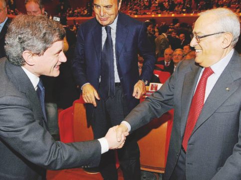 La disfatta del partito degli affari: sindaco marziano, arresti e casse vuote