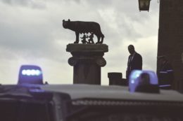 Copertina di “Col mio amico capogruppo noi se magnamo Roma”