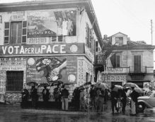 Copertina di Il Pd rottama segretari e riunioni