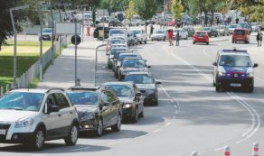 Copertina di Profughi, la mossa del Papa per disarmare i politici