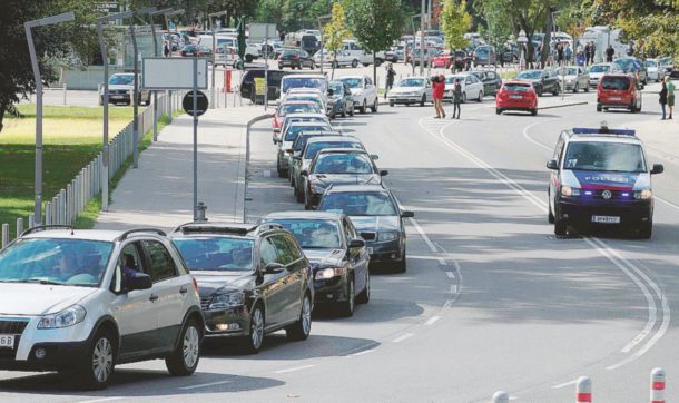 Profughi, la mossa del Papa per disarmare i politici