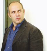 Copertina di Scamarcio, la prima luce alla fine del mondo