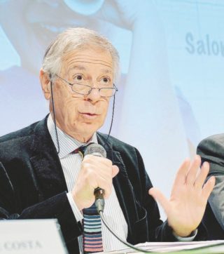 Copertina di Torino, contrordine compagni  Al Salone ritorna Ernesto Ferrero