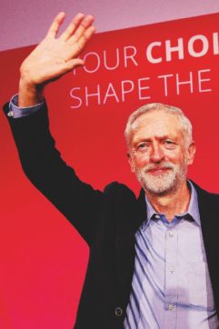 Copertina di Altro che rottamatore, Corbyn rifà rosso il Labour