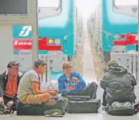 Copertina di Pendolari, viaggerete con dolore grazie al  monopolio Regioni-Fs