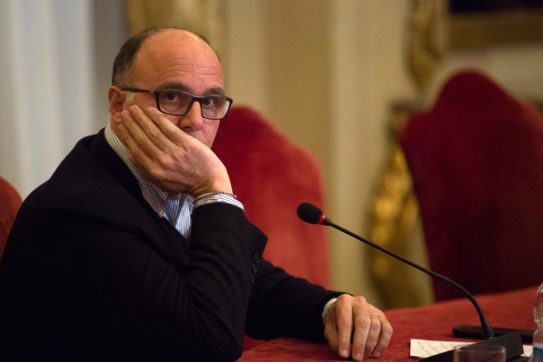 L’azienda degli amici: Guerra lascia Renzi per Eataly di Farinetti