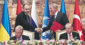 Copertina di Istanbul, firmata l’intesa sul grano Onu: “Una speranza per la pace”