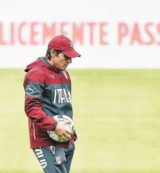 Copertina di “Sparate sul pianista”:  l’exit strategy di Conte