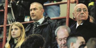 Copertina di C’erano tre cinesi, due russi e Barbara B.