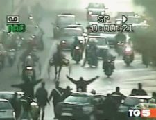 Copertina di Abisso Catania: scommesse ovunque, cantieri zero