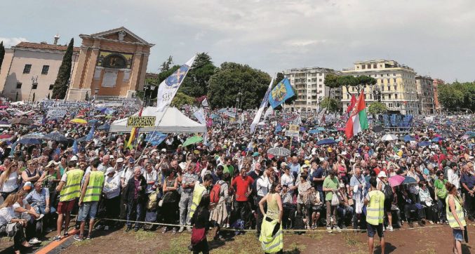 Catecumenali, la  Chiesa poco  cattolica che sfida Francesco
