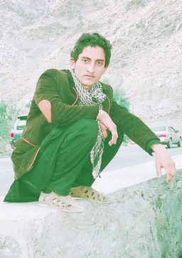 Essere medico, lontano dall’Afghanistan: il sogno via Facebook di Omid