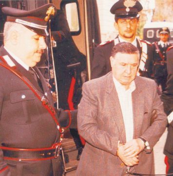 “Basta indagini”: l’Arma mette Ultimo con le spalle al muro