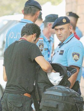 “Ho provato a fare a meno dei trafficanti d’uomini, ma sono stato arrestato”