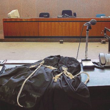 Un regalo a inquisiti  ed evasori